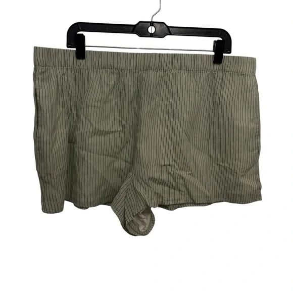 Zara Striped Gray Women's Shorts - Picture 2 of 8